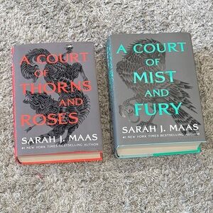 A Court of Thorns and Roses Book Set